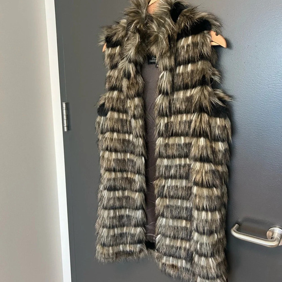 Donna Salyers Fabulous Fur Nordstrom best FAUX fur luxurious vest M - Picture 6 of 11